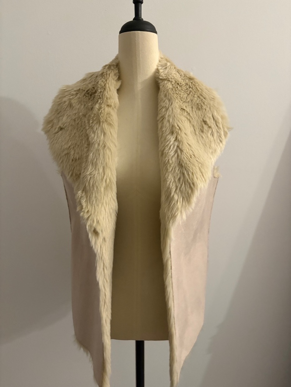LOFT Cream Faux Fur Trim Vest